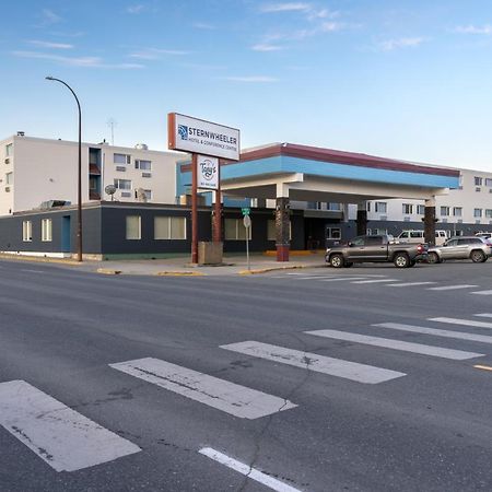 Sternwheeler Hotel And Conference Centre Whitehorse Exterior photo